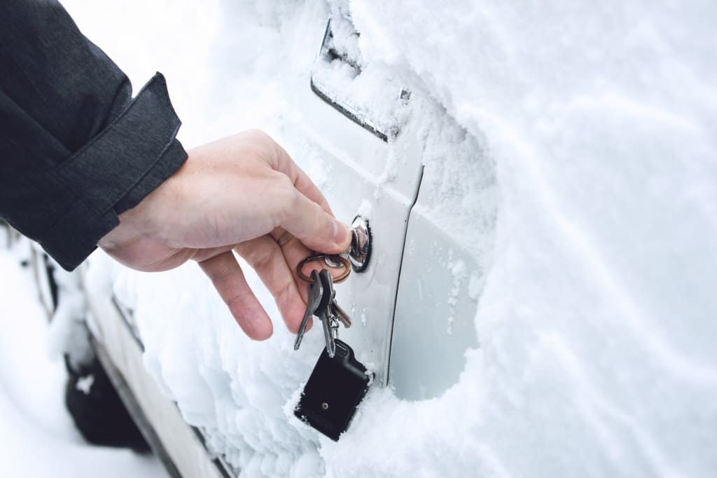 ways-to-open-frozen-car-doors-heating-up-the-key-2021-08-31-22-18-10-utc.jpg