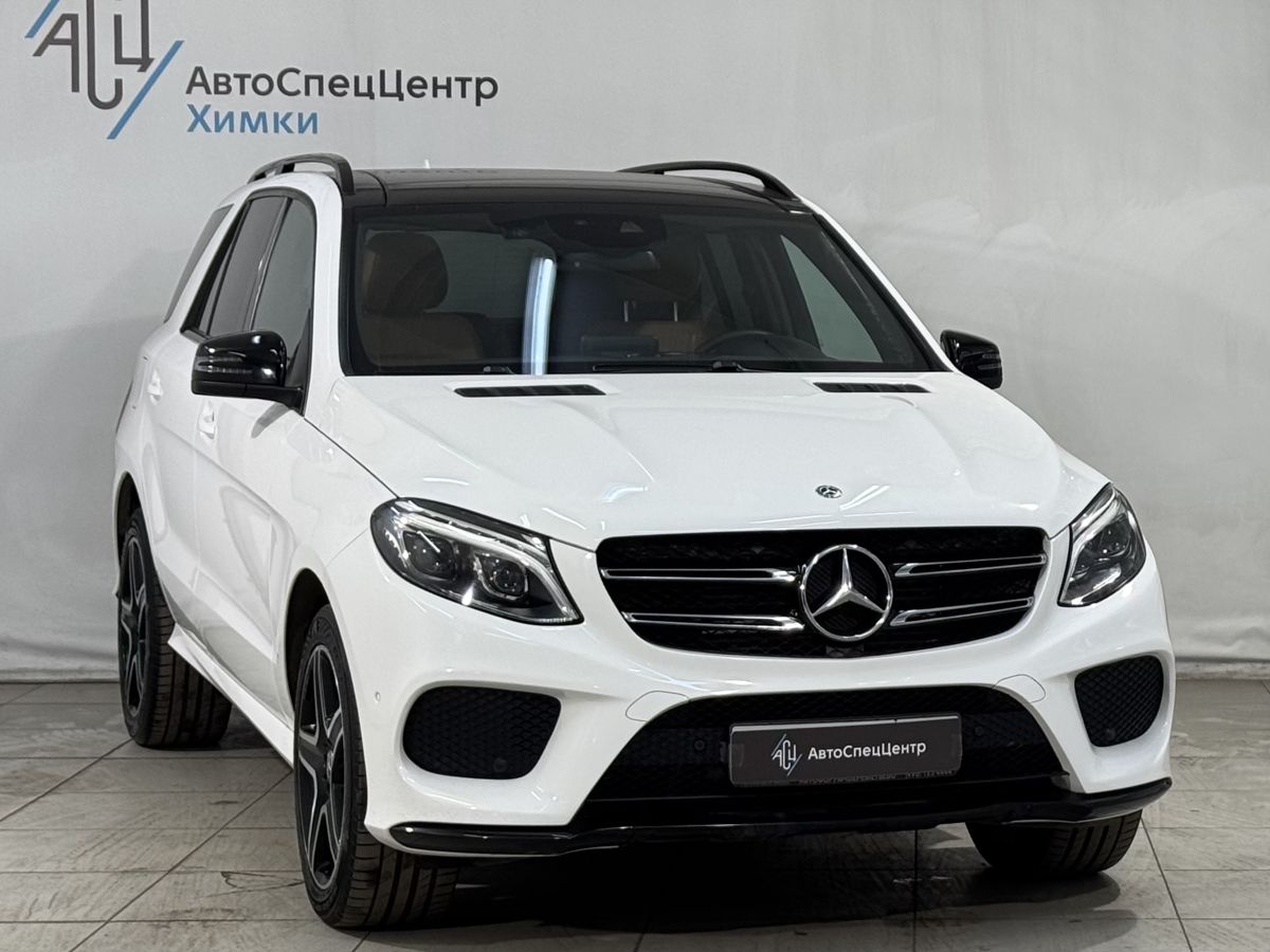 Автомобиль Mercedes-Benz GLE I поколение (W166) 350 3.0d AT 4Matic (249 л.с.) Особая серия Белый 2018 с пробегом 59 300 км