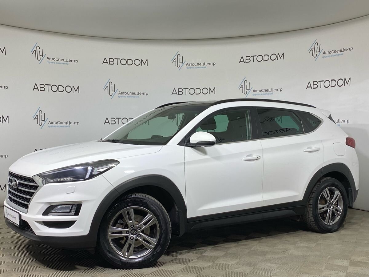 Hyundai Tucson III [рестайлинг] 2.0 AT 4WD (150 л.с.) High-Tech Белый 2018 с пробегом 90 000 км