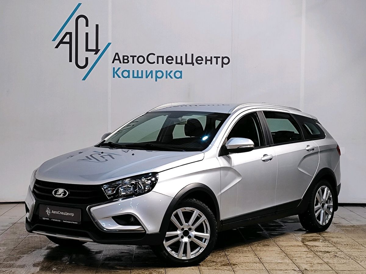 Автомобиль Lada (ВАЗ) Vesta I поколение 1.8 AMT (122 л.с.) Luxe (2017-2019) Серебристый 2019 с пробегом 81 348 км
