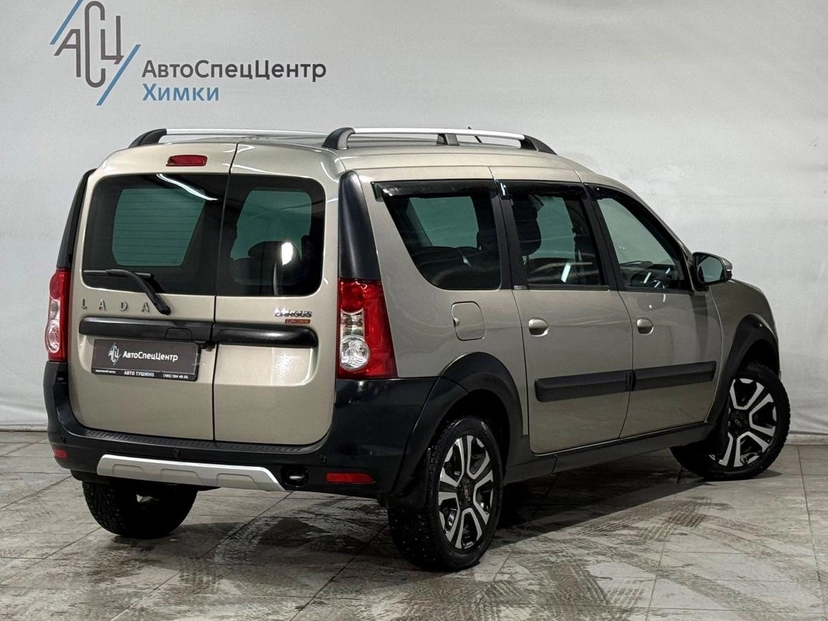 Автомобиль Lada (ВАЗ) Largus I поколение 1.6 MT (5 мест) (106 л.с.) Quest Серый 2021 с пробегом 127 000 км