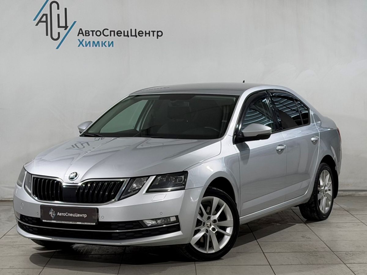 Skoda Octavia III (A7) [рестайлинг] 1.8 AMT (180 л.с.) Style Серебристый 2017 с пробегом 121 000 км