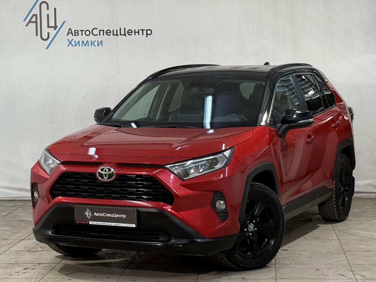 Автомобиль Toyota RAV4 V поколение (XA50) 2.0 CVT 4WD (149 л.с.) Style Красный 2021 с пробегом 130 000 км