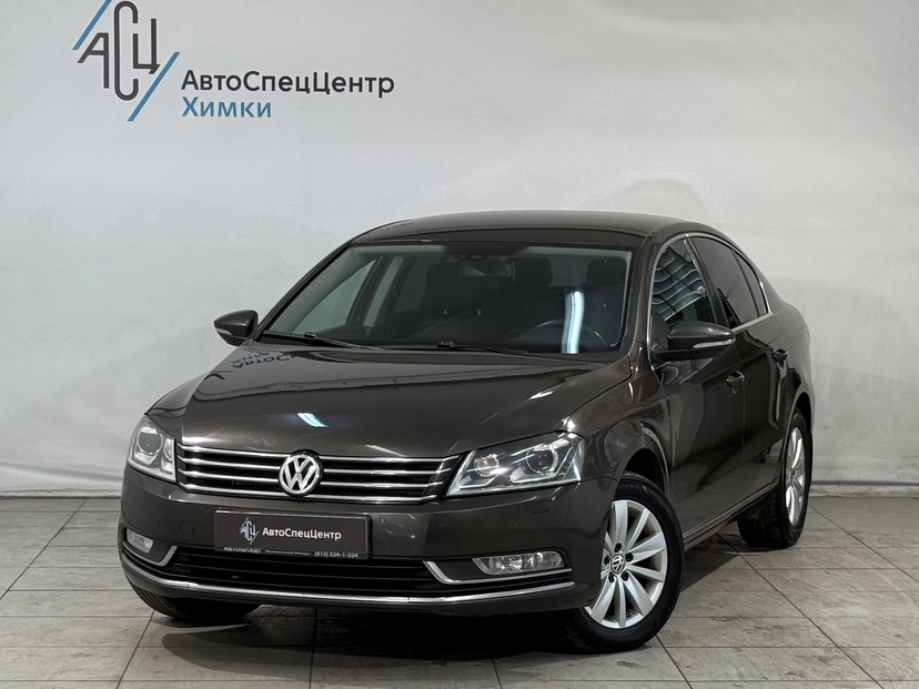 Автомобиль Volkswagen Passat VII поколение (B7) 1.8 AMT (152 л.с.) Comfortline Коричневый 2012 с пробегом 203 000 км