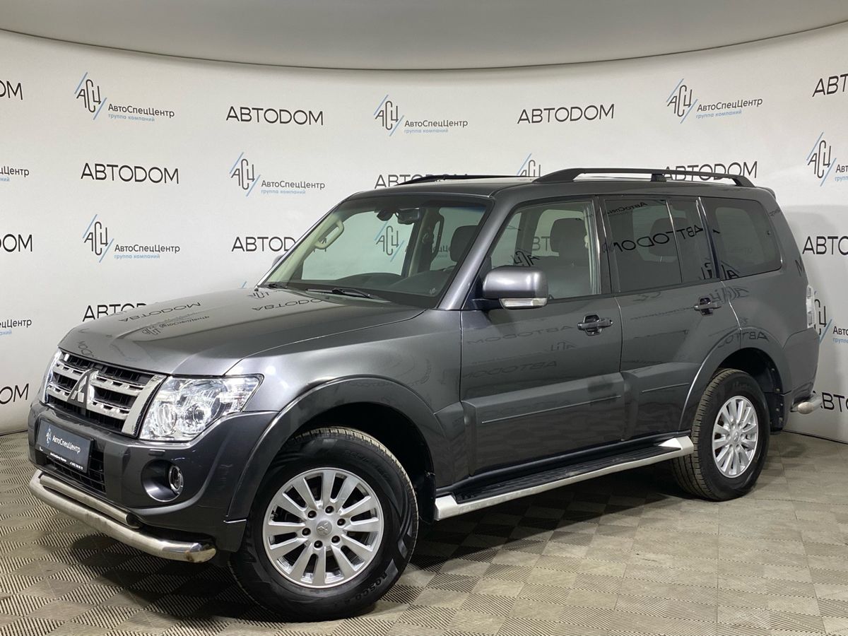 Mitsubishi Pajero IV [1-й рестайлинг] 3.0 AT 4WD (178 л.с.) Ultimate Серый 2014 с пробегом 92 064 км