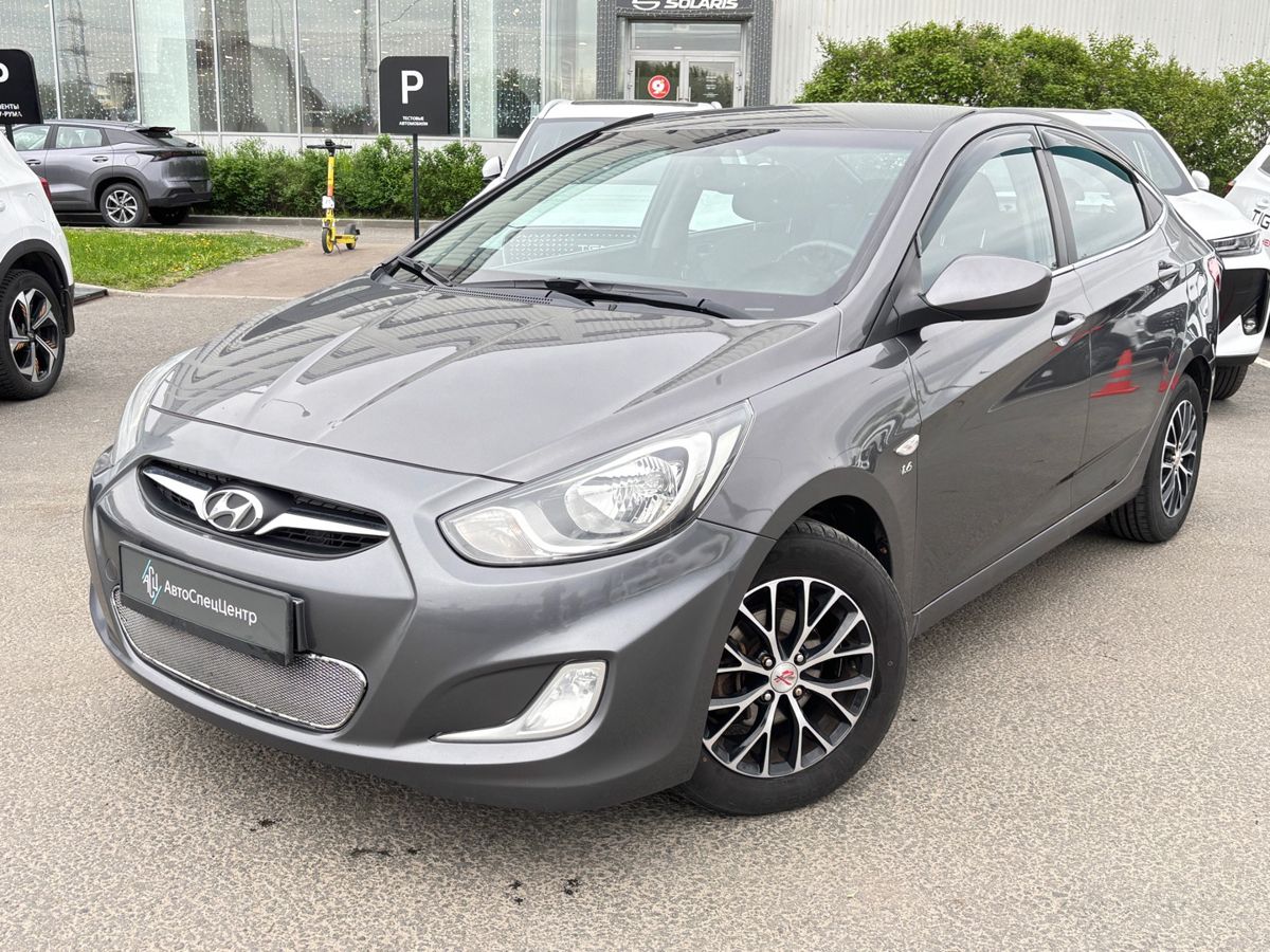 Hyundai Solaris I поколение 1.6 AT (123 л.с.) Comfort Серый 2013 с пробегом 171 730 км