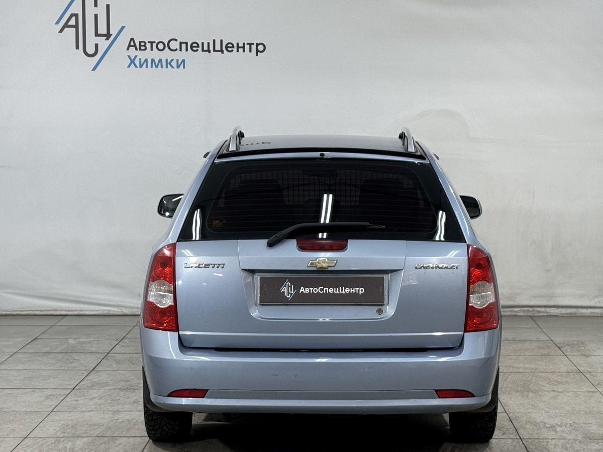 Автомобиль Chevrolet Lacetti I поколение 1.6 MT (109 л.с.) CDX Голубой 2010 с пробегом 198 000 км