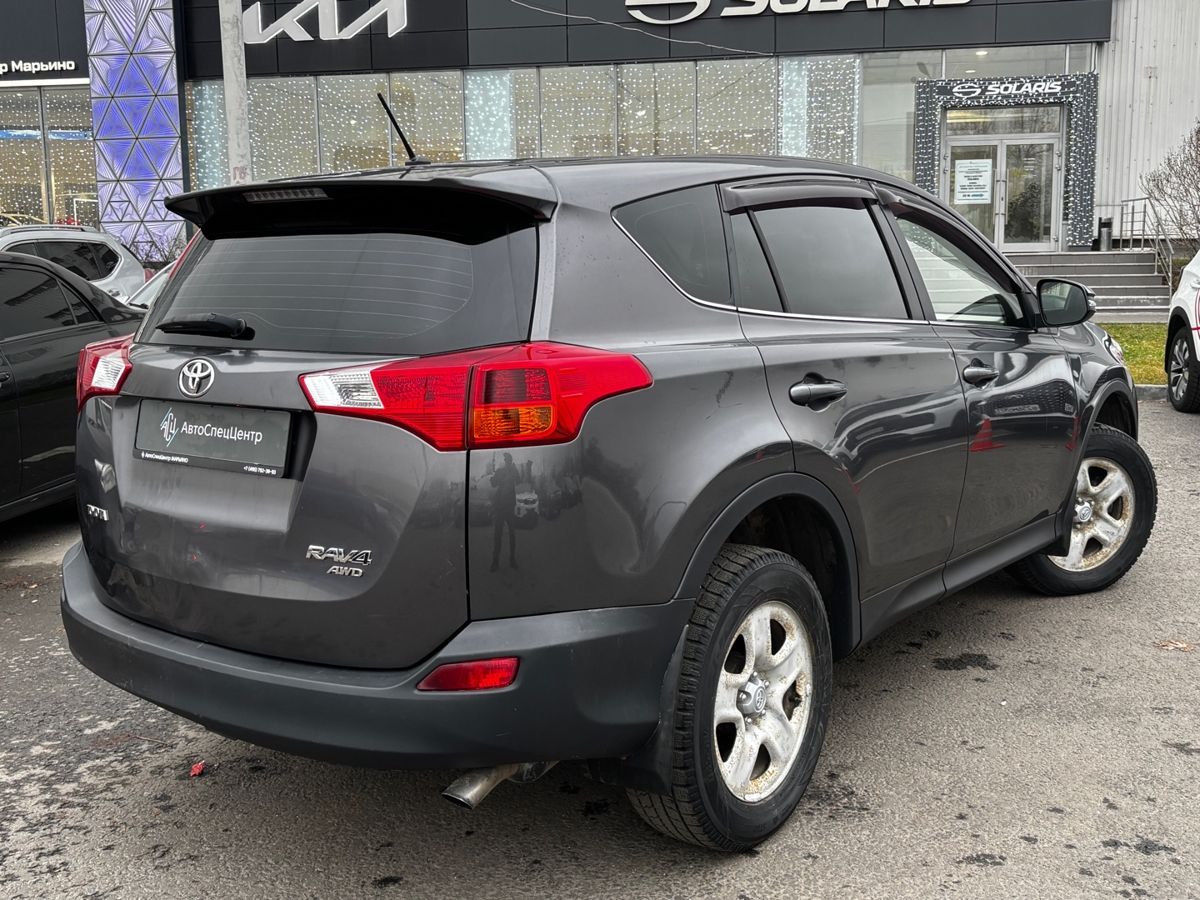 Автомобиль Toyota RAV4 IV поколение (XA40) 2.0 CVT 4WD (146 л.с.) Комфорт Плюс Серый 2013 с пробегом 210 000 км