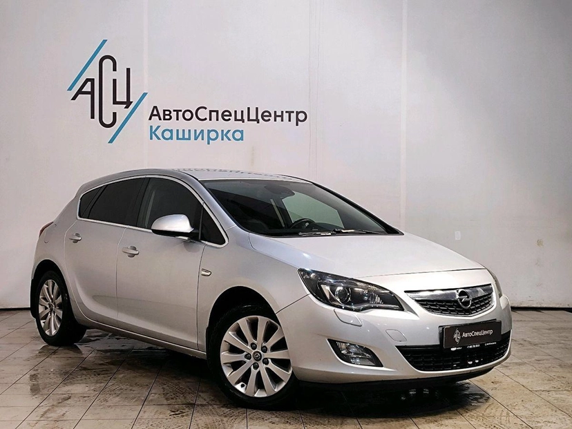Автомобиль Opel Astra IV поколение (J) 1.6 AT (180 л.с.) Cosmo Серый 2010 с пробегом 135 423 км
