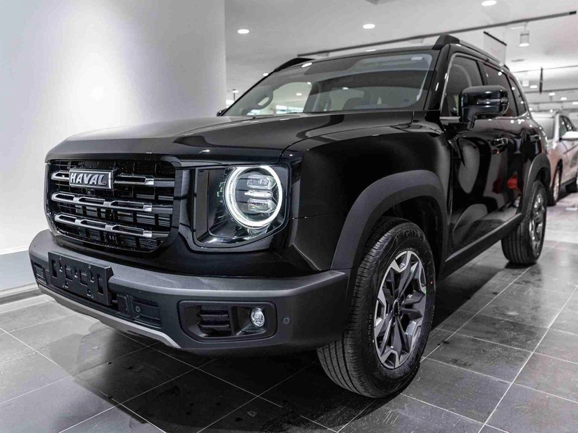 Автомобиль Haval Dargo I поколение 2.0 AMT 4WD (192 л.с.) Tech Plus Чёрный 2025 новый