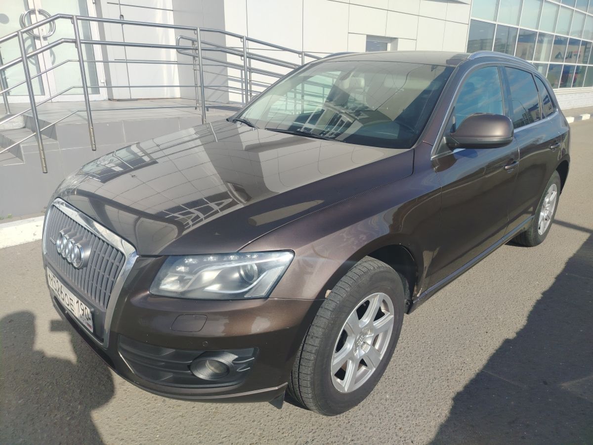 Audi Q5 I поколение (8R) 2.0 AMT 4WD (211 л.с.) Базовая Коричневый 2010 с пробегом 310 106 км