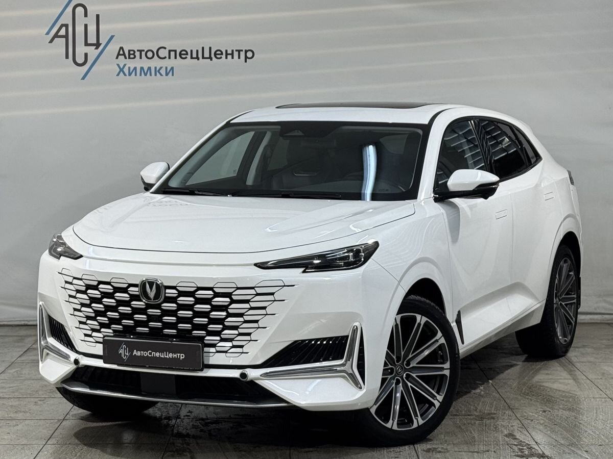 Автомобиль Changan UNI-K I поколение 2.0 AT 4WD (226 л.с.) Tech Белый 2024 с пробегом 25 000 км