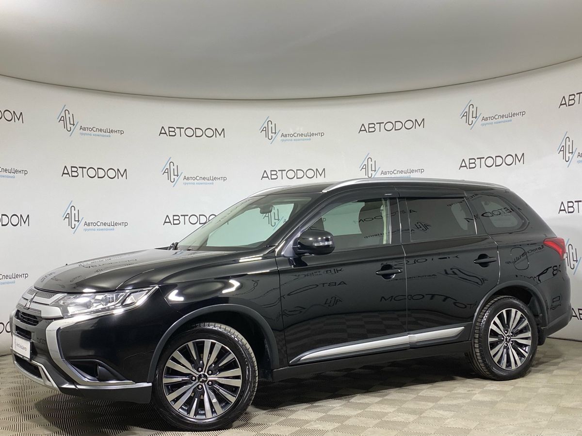 Mitsubishi Outlander III [3-й рестайлинг] 2.0 CVT 4WD (146 л.с.) Instyle (2018-2021) Чёрный 2019 с пробегом 257 378 км