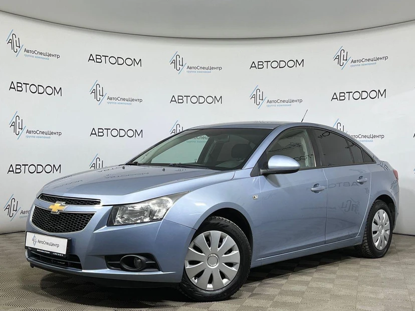 Автомобиль Chevrolet Cruze I поколение (J300) 1.6 MT (109 л.с.) LS Серый 2010 с пробегом 147 597 км