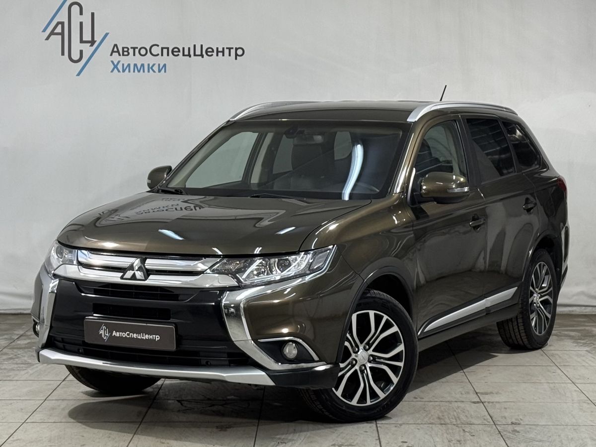 Mitsubishi Outlander III [2-й рестайлинг] 2.4 CVT 4WD (167 л.с.) Instyle Серый 2015 с пробегом 120 000 км