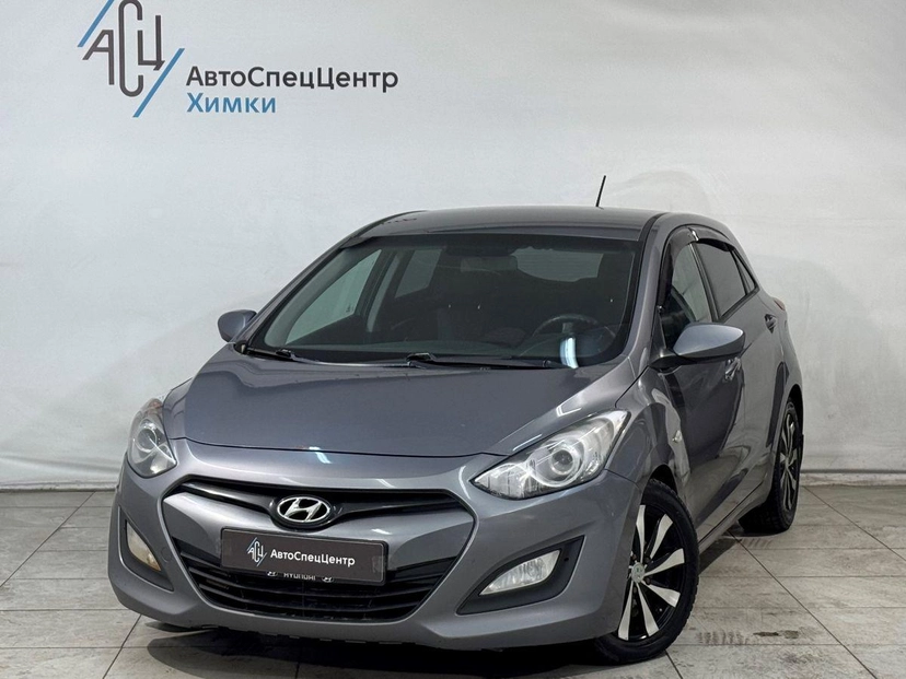 Автомобиль Hyundai i30 II поколение (GD) 1.6 AT (130 л.с.) Comfort Серый 2014 с пробегом 303 300 км