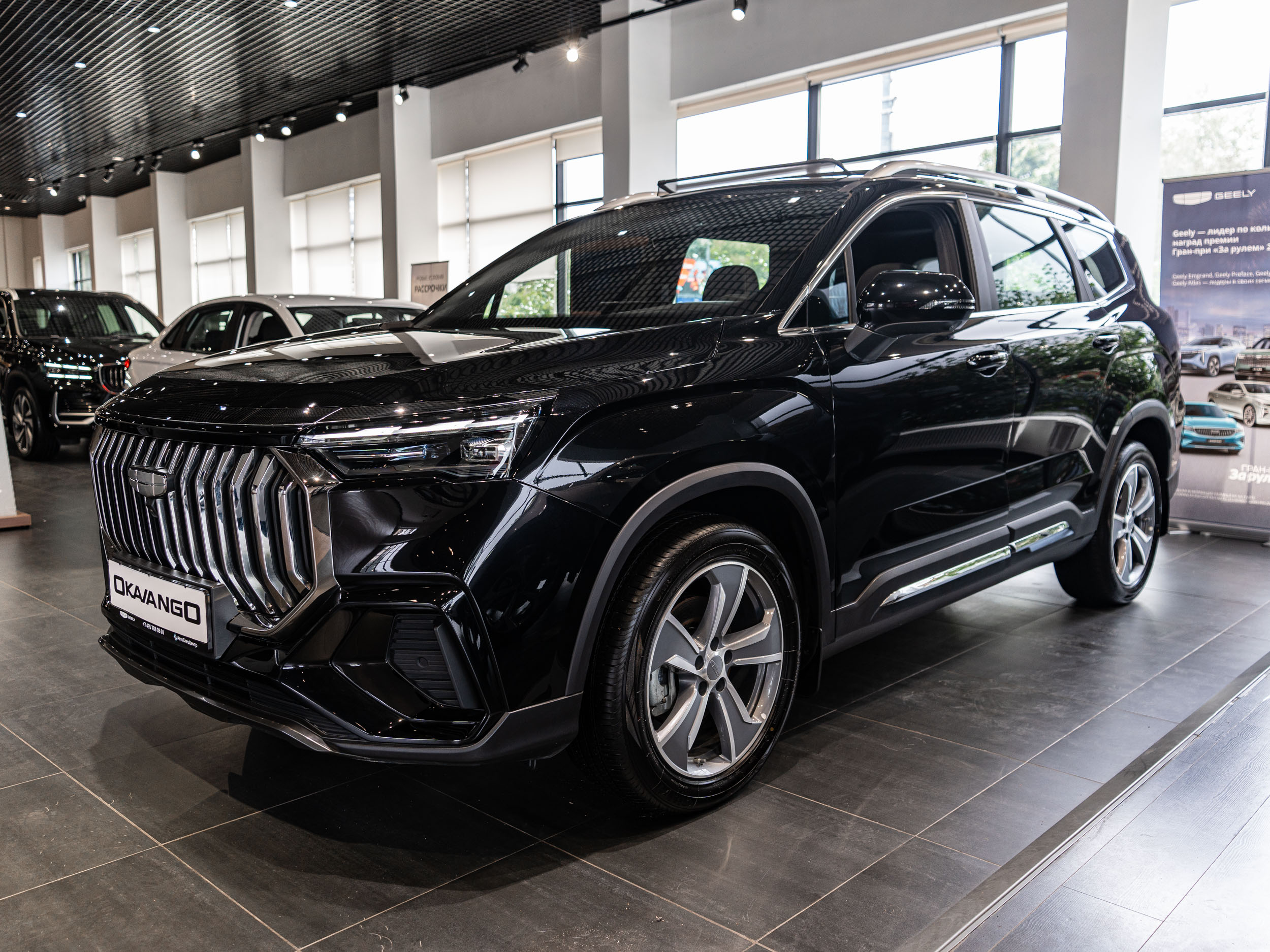 Автомобиль Geely Okavango I [рестайлинг] 2.0 AMT (200 л.с.) Flagship Чёрный 2024 новый