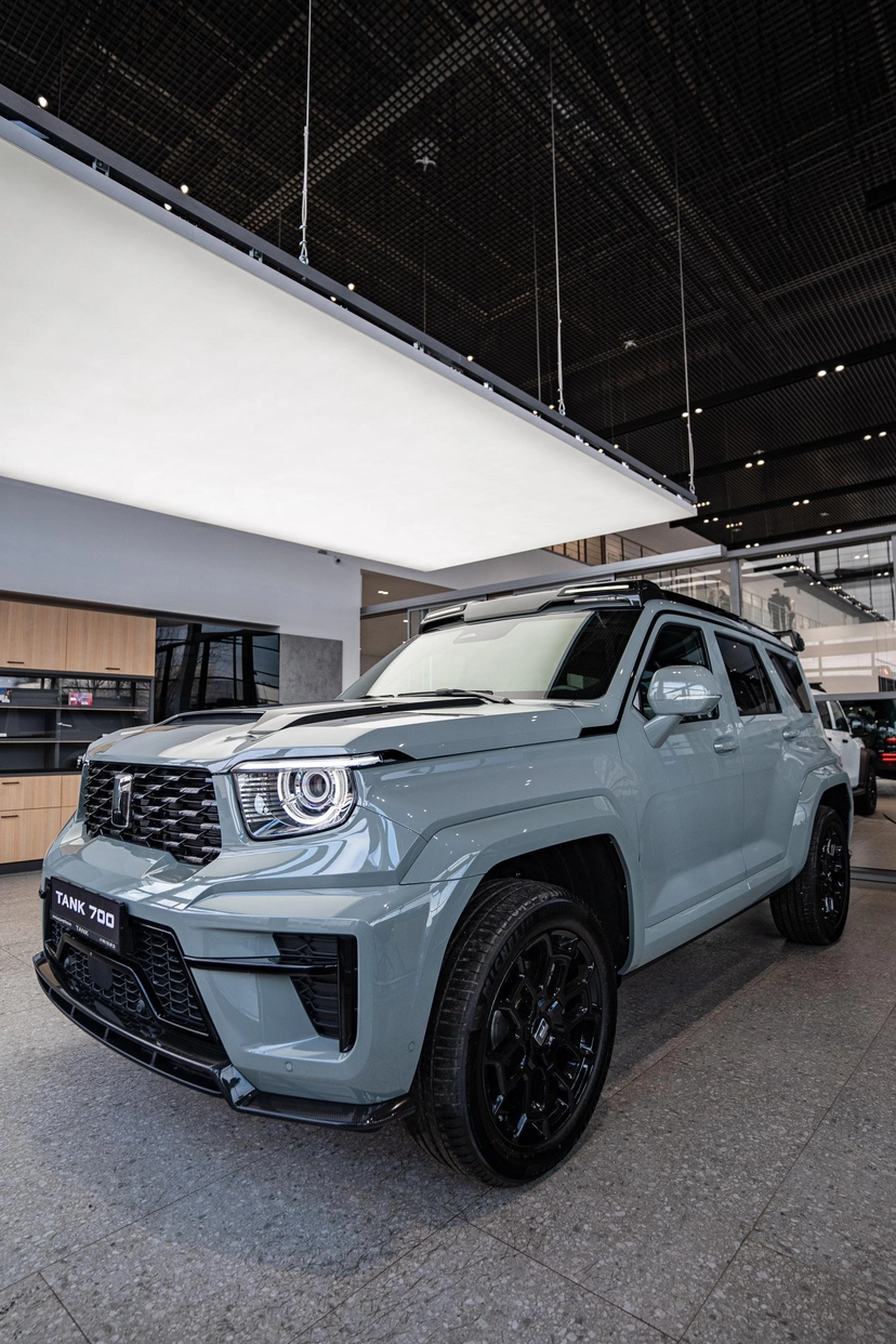 Автомобиль TANK 700 I поколение 3.0hyb AT 4WD (517 л.с.) Edition One Серый 2025 новый
