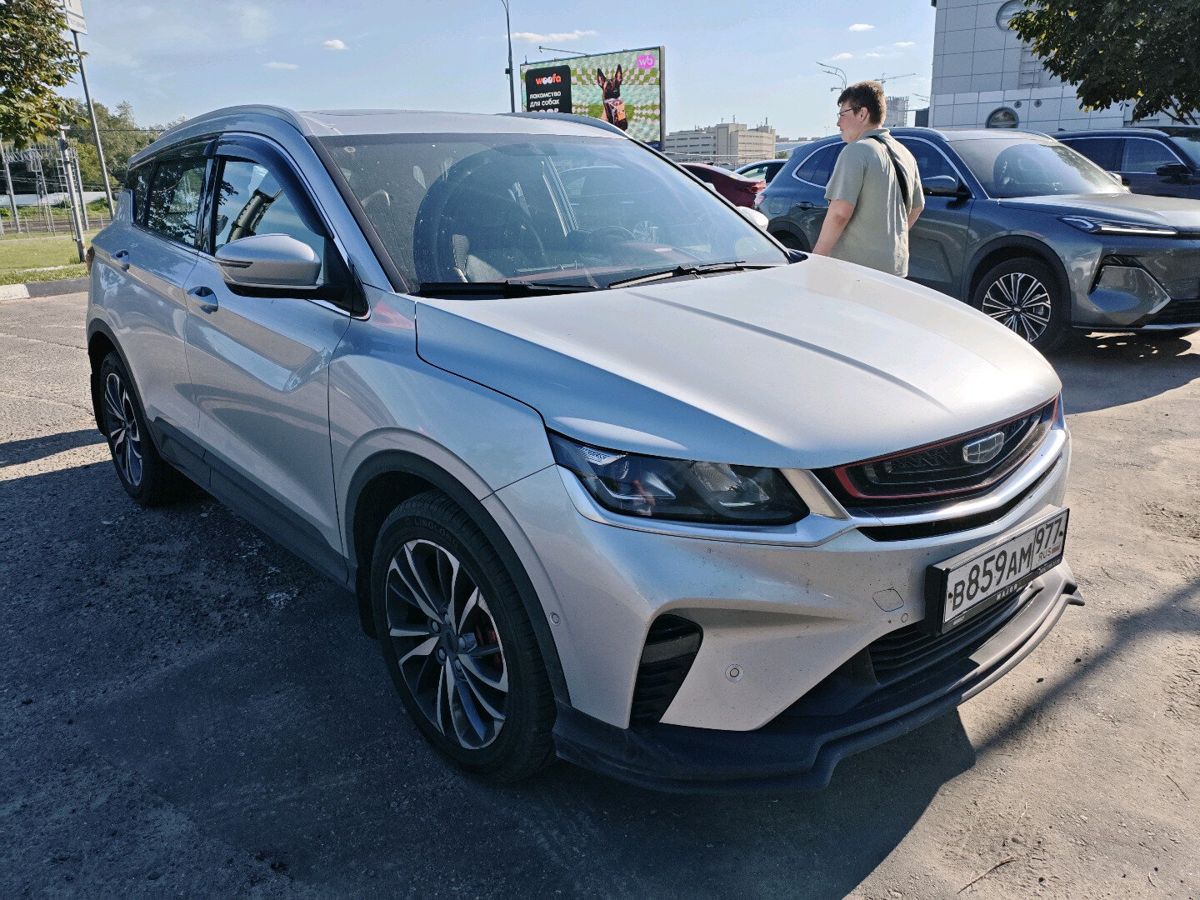 Geely Coolray I поколение 1.5 AMT (150 л.с.) Flagship Серебристый 2022 с пробегом 91 593 км