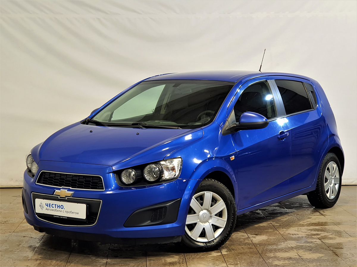 Автомобиль Chevrolet Aveo II поколение (T300) 1.6 AT (115 л.с.) LTZ Синий 2012 с пробегом 144578 км