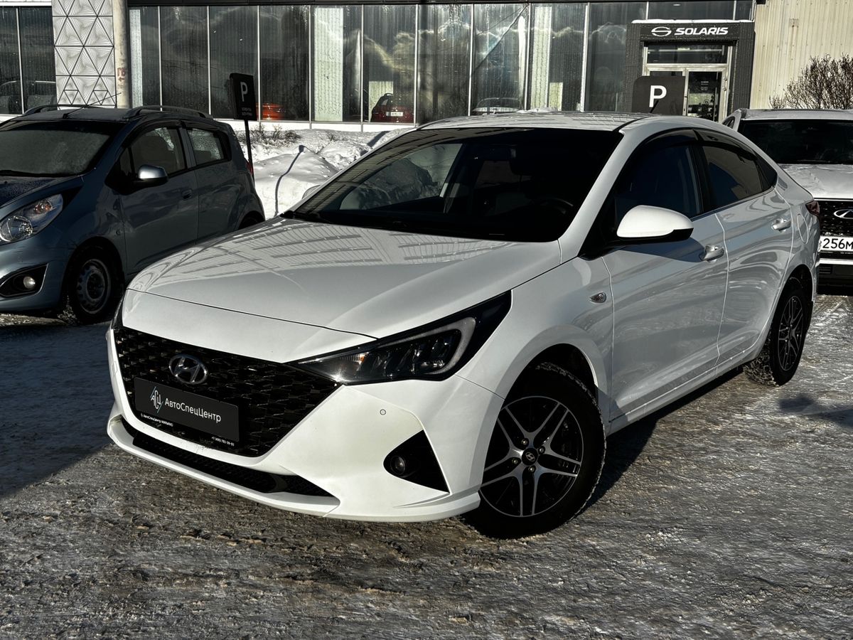 Автомобиль Hyundai Solaris II поколение 1.6 AT (123 л.с.) Elegance + Safety Белый 2020 с пробегом 134 600 км