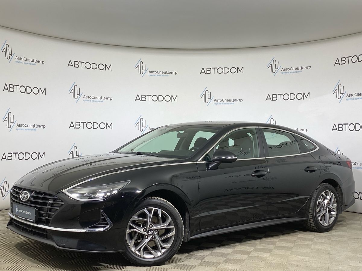 Автомобиль Hyundai Sonata VIII поколение (DN) 2.0 AT (150 л.с.) Comfort Чёрный 2020 с пробегом 82 735 км