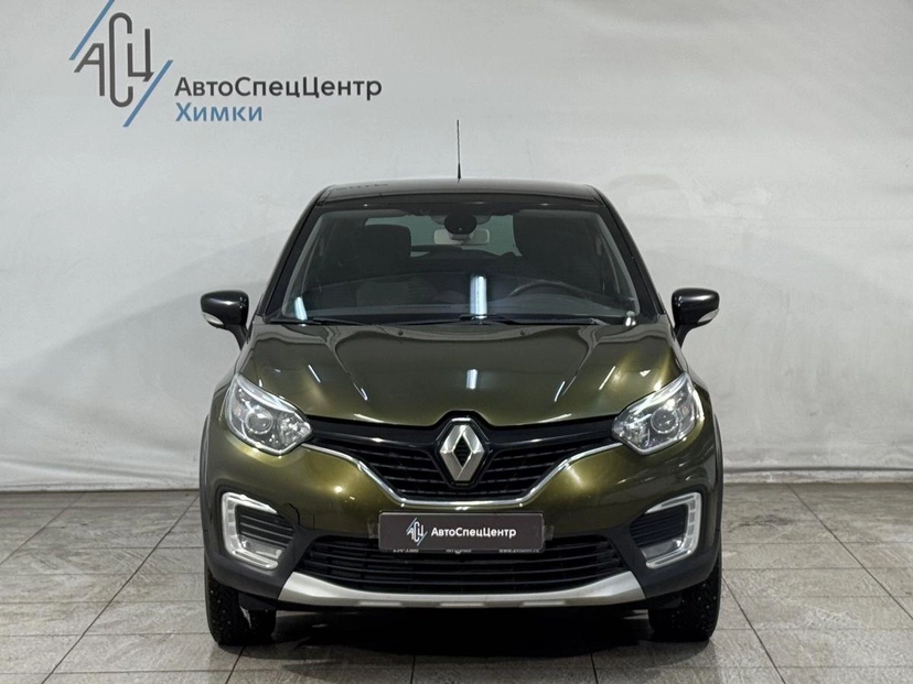 Автомобиль Renault Kaptur I поколение 1.6 CVT (114 л.с.) Base Зелёный 2016 с пробегом 163 000 км