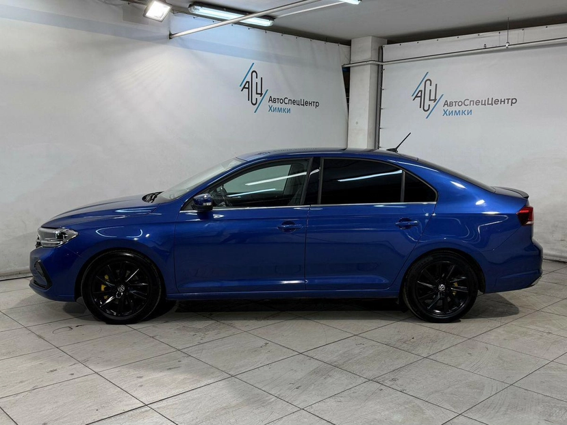 Автомобиль Volkswagen Polo VI поколение 1.4 AMT (125 л.с.) Exclusive Синий 2022 с пробегом 44 500 км