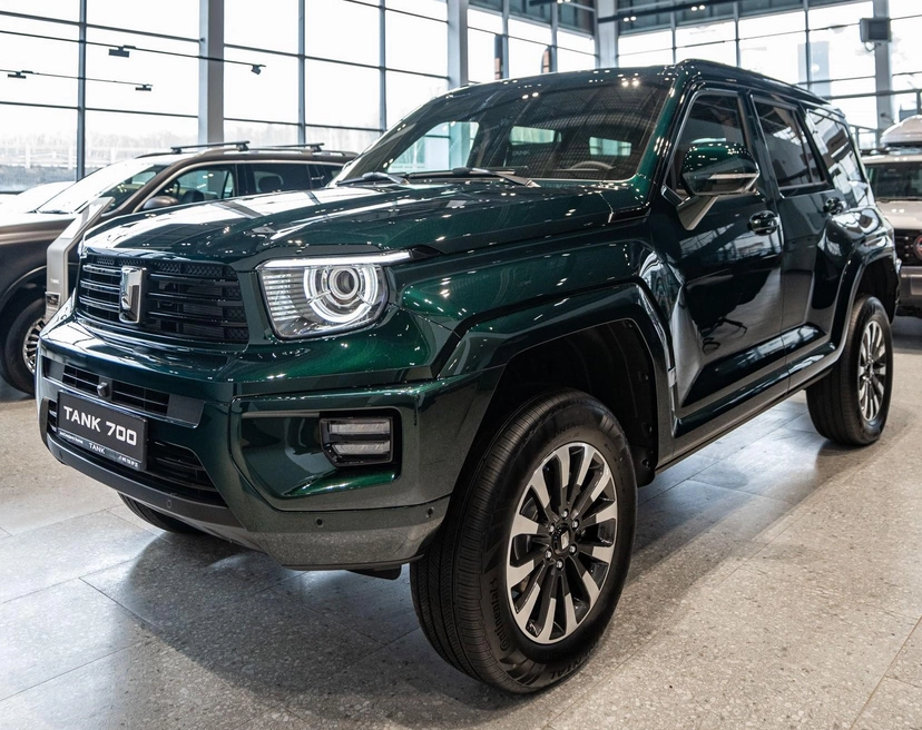 Автомобиль TANK 700 I поколение 3.0 AT 4WD (354 л.с.) Superior Зелёный 2025 новый