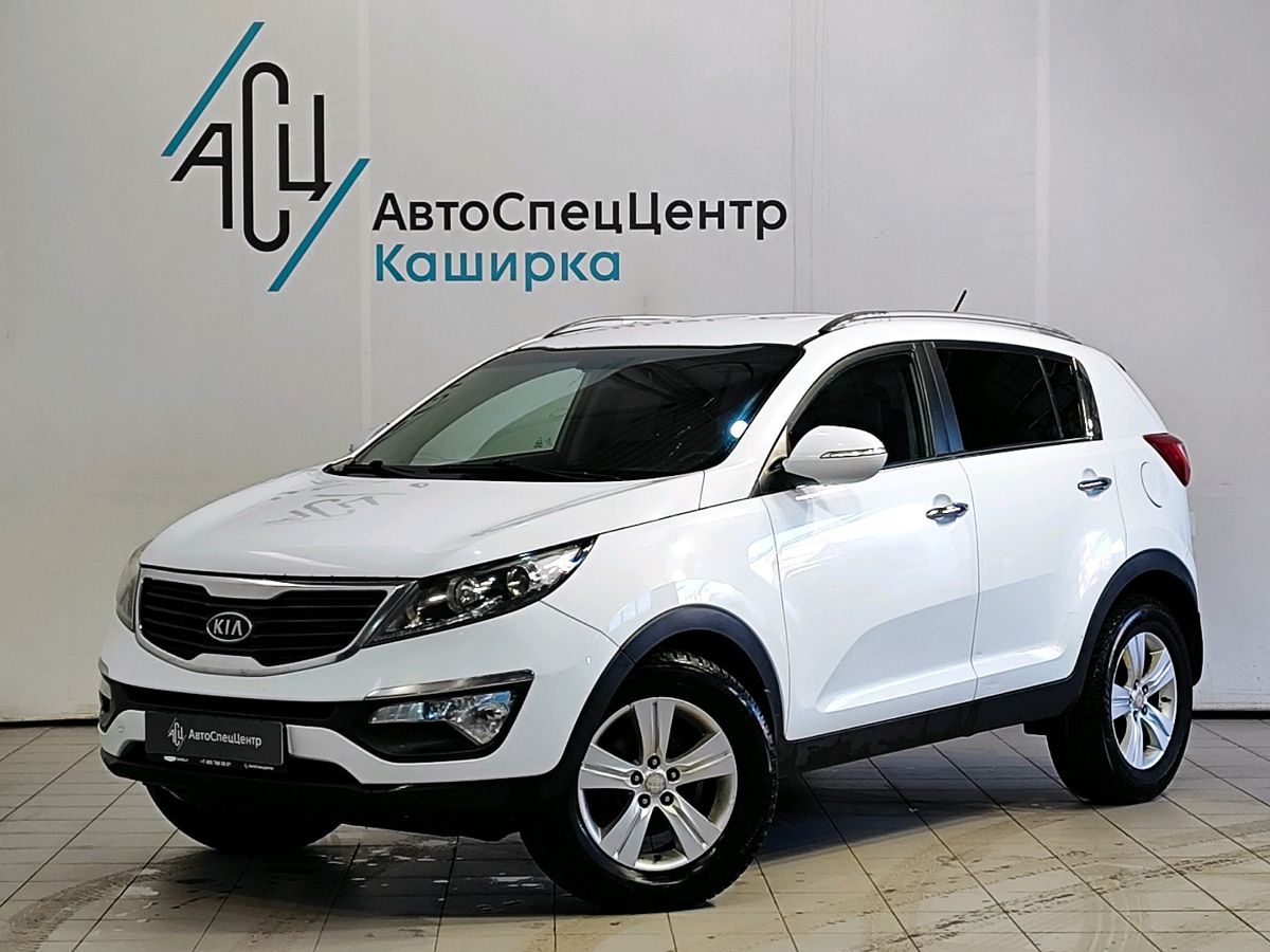 Автомобиль Kia Sportage III поколение 2.0 MT (150 л.с.) Luxe Белый 2012 с пробегом 269 626 км