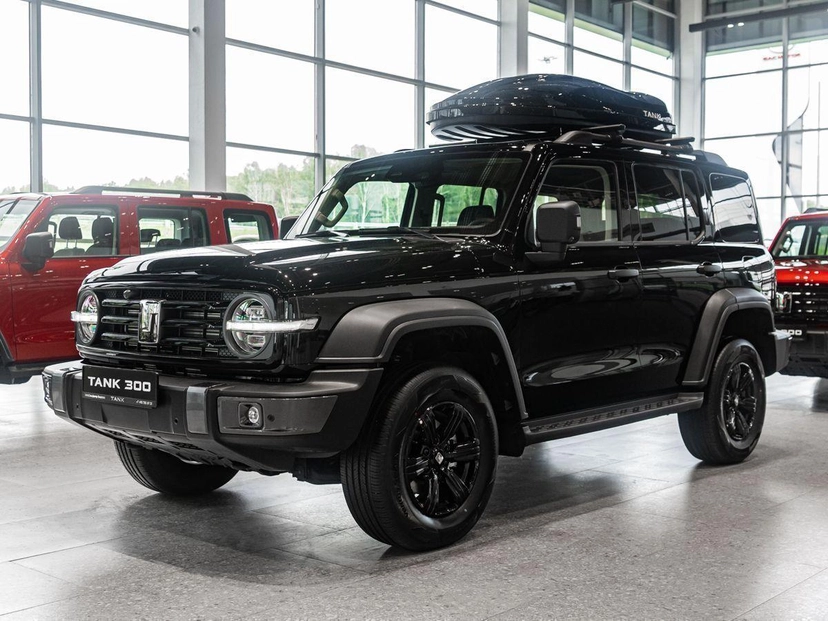 Автомобиль TANK 300 I поколение 2.0 AT 4WD (220 л.с.) Adventure Чёрный 2025 новый