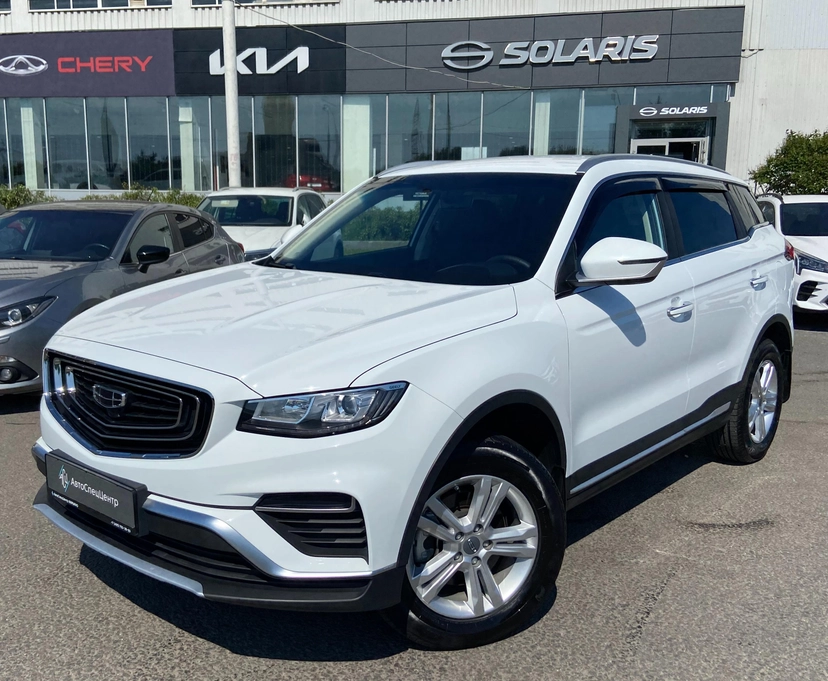 Автомобиль Geely Atlas Pro I поколение 1.5 AT (150 л.с.) Comfort Белый 2024 с пробегом 35 500 км