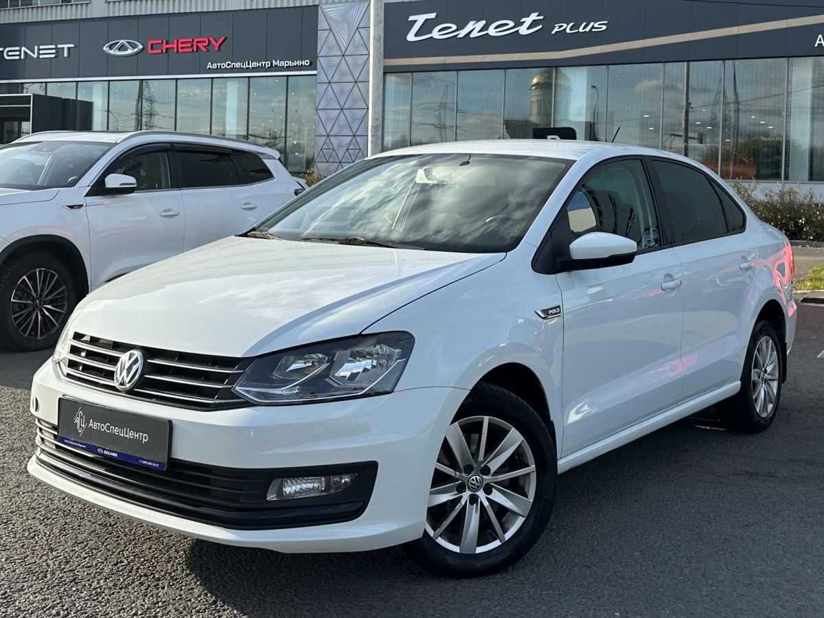 Volkswagen Polo V [рестайлинг] 1.6 MT (110 л.с.) LIFE Белый 2019 с пробегом 69 000 км