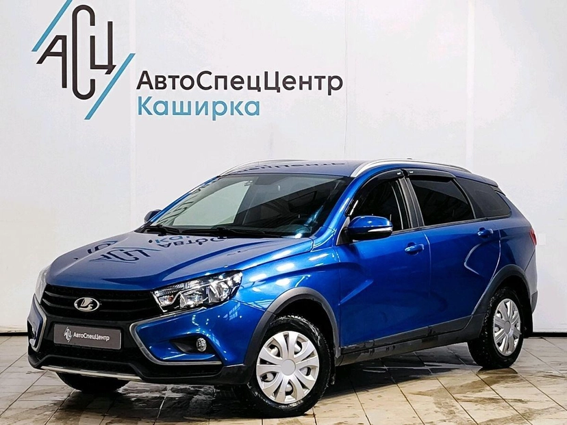 Автомобиль Lada (ВАЗ) Vesta I поколение 1.6 MT (106 л.с.) Luxe Multimedia Синий 2021 с пробегом 84 388 км