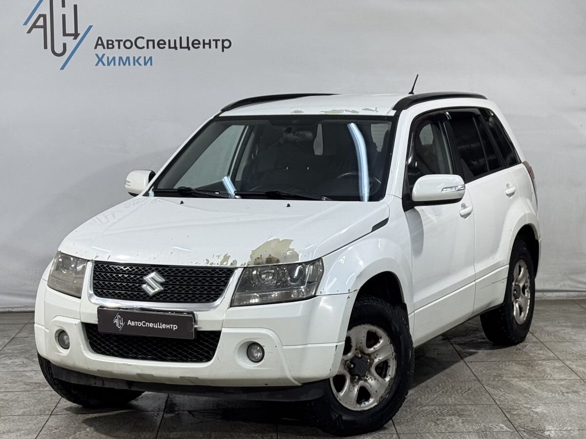 Автомобиль Suzuki Grand Vitara II поколение (JT) 2.0 AT 4WD (140 л.с.) Base Белый 2008 с пробегом 175 000 км