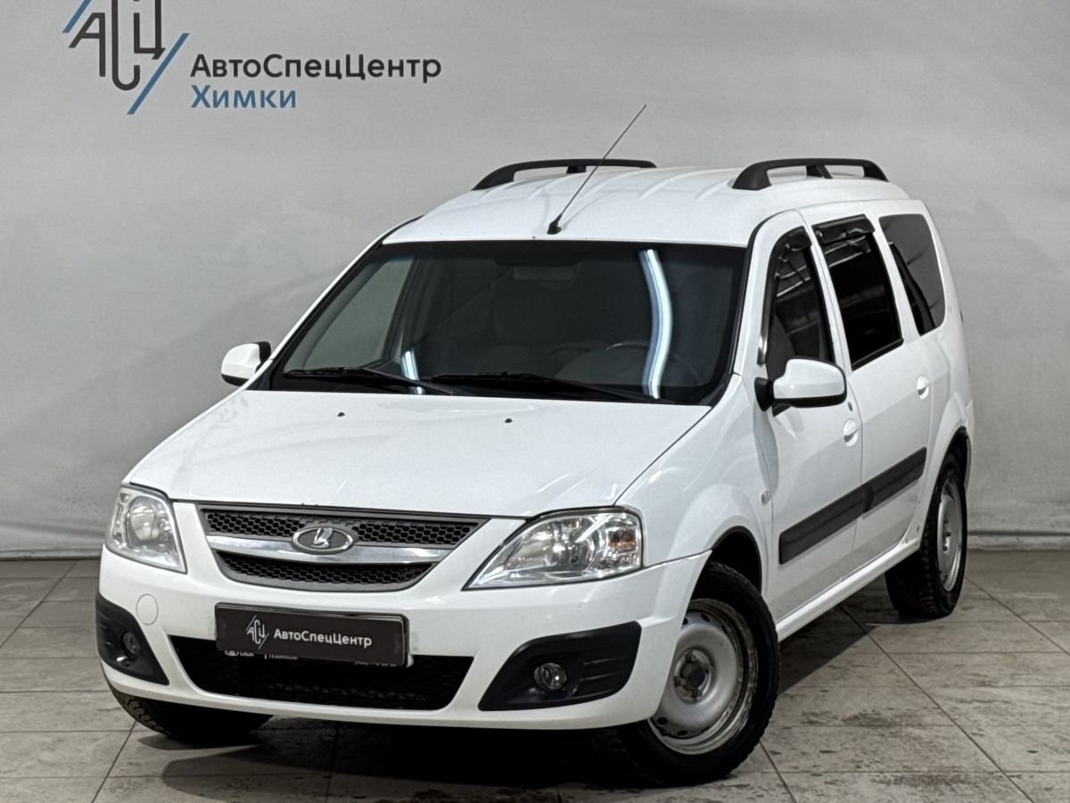 Автомобиль Lada (ВАЗ) Largus I поколение 1.6 MT (5 мест) (106 л.с.) Luxe Белый 2018 с пробегом 175 000 км