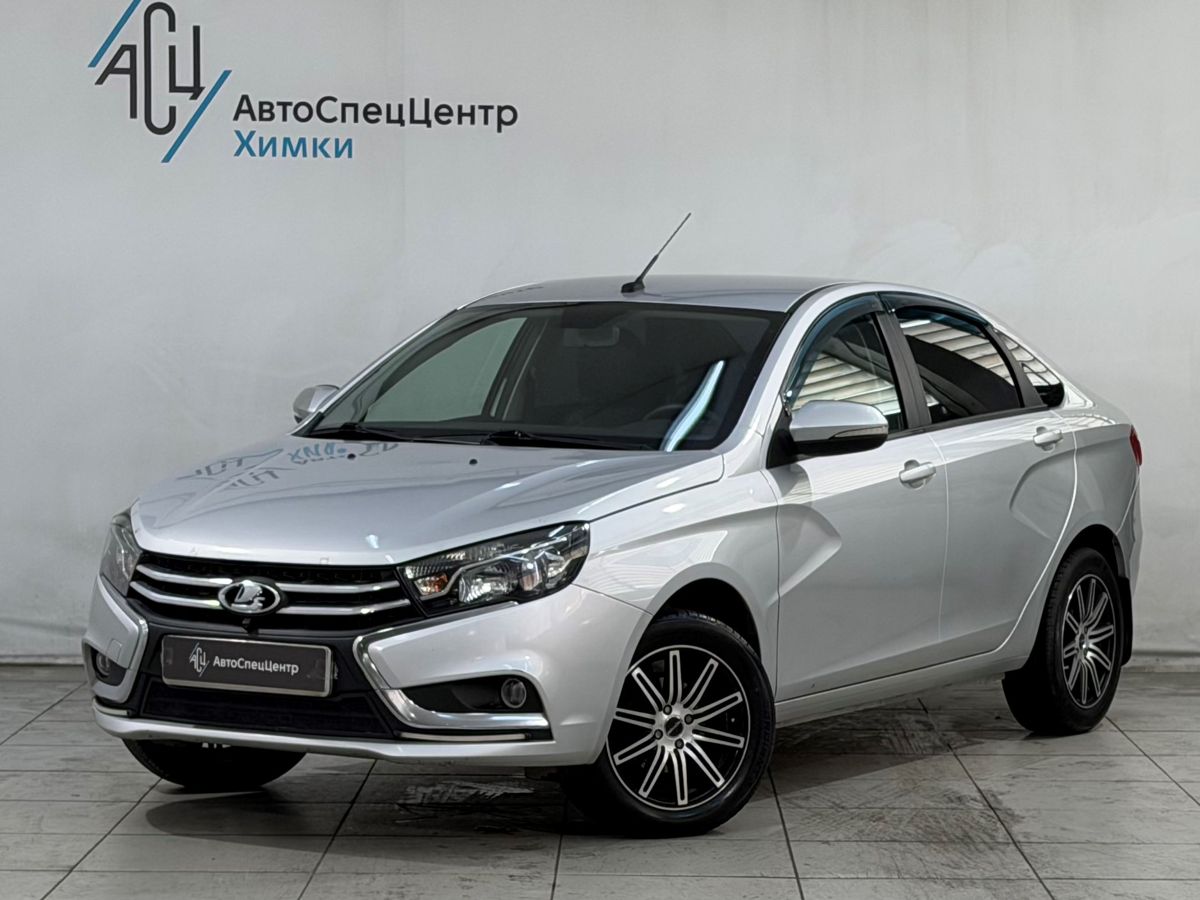Lada (ВАЗ) Vesta I поколение 1.6 MT (106 л.с.) Base Серебристый 2017 с пробегом 94 000 км