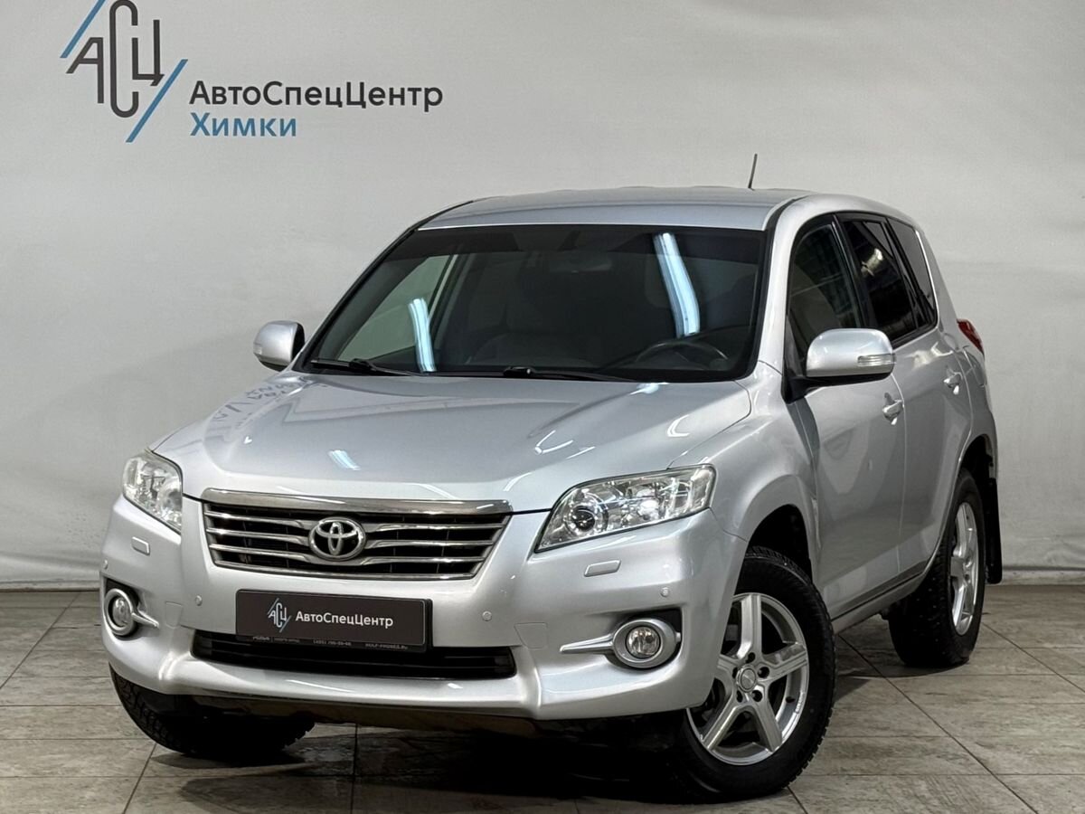 Автомобиль Toyota RAV4 III (XA30) [рестайлинг] 2.0 CVT 4WD (148 л.с.) Base Серебристый 2011 с пробегом 84 000 км