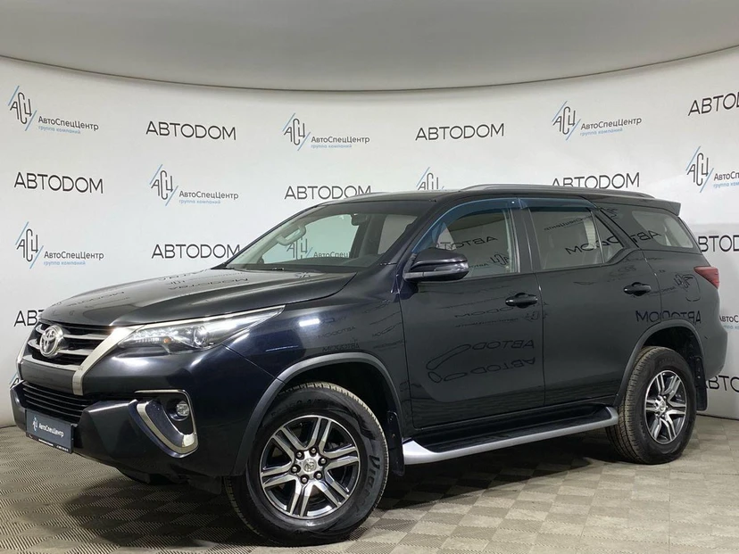 Toyota Fortuner II поколение 2.8d AT 4WD (177 л.с.) Элеганс Чёрный 2018 с пробегом 134 400 км