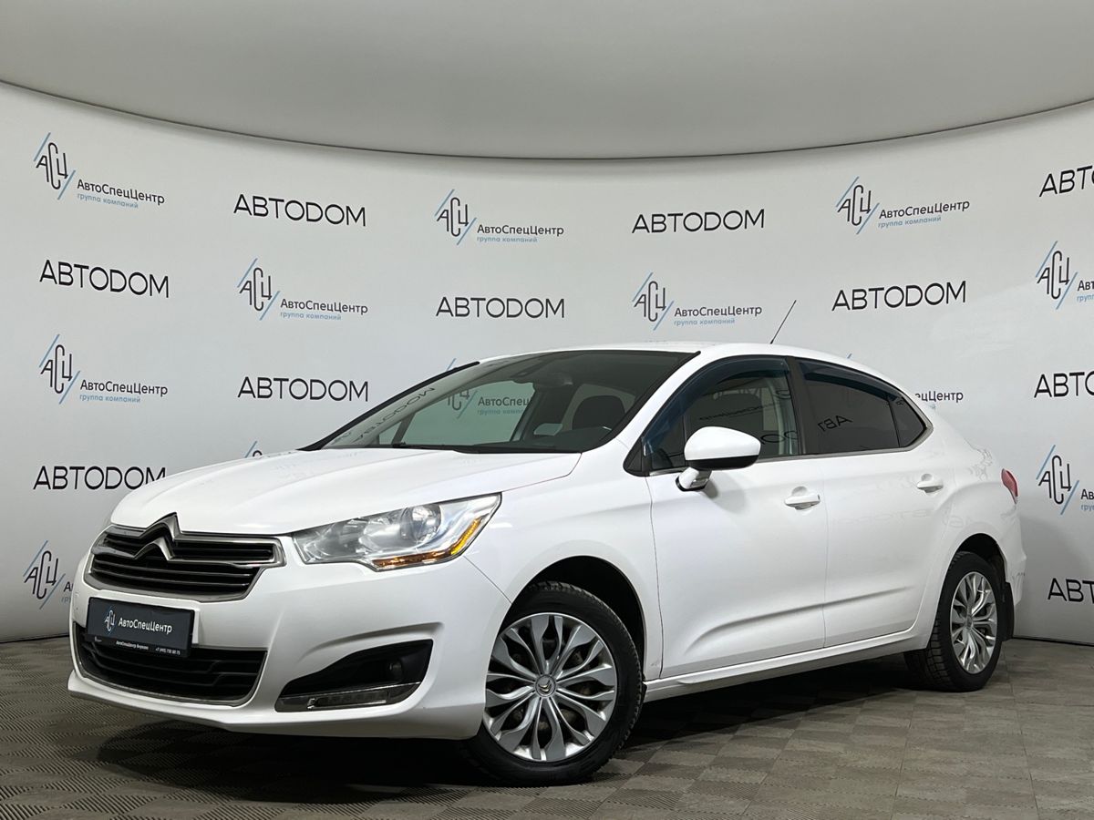 Автомобиль Citroen C4 II поколение 1.6 AT (120 л.с.) Exclusive Белый 2016 с пробегом 142 456 км