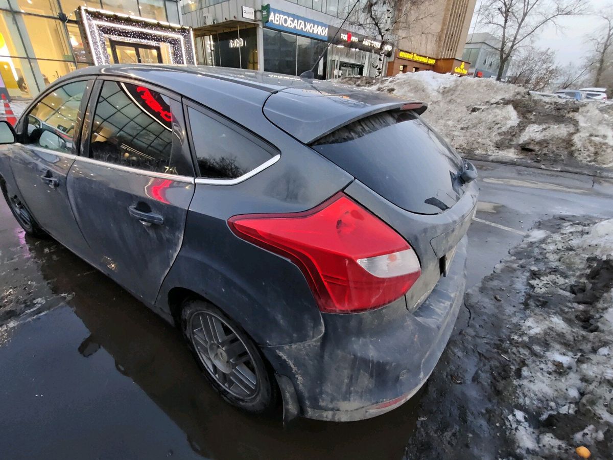 Автомобиль Ford Focus III поколение 2.0 MT (150 л.с.) Trend + ESP Серый 2012 с пробегом 355 016 км