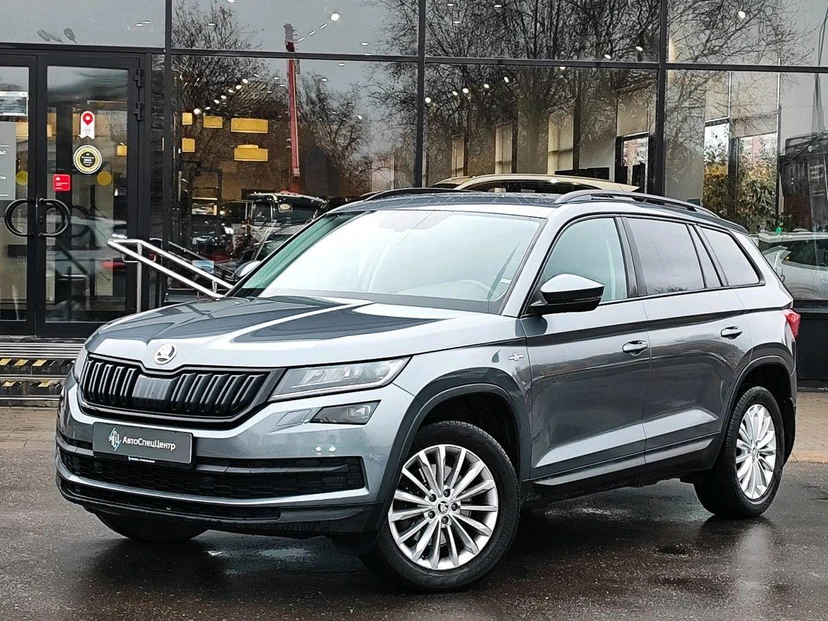 Skoda Kodiaq I поколение 2.0 AMT 4WD (180 л.с.) Hockey Edition Серый 2021 с пробегом 95 202 км