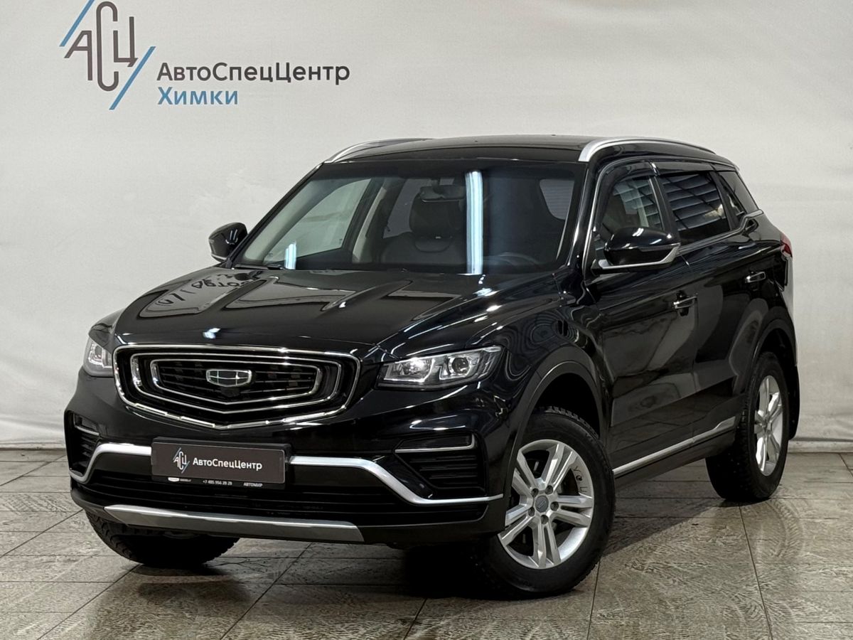 Автомобиль Geely Atlas Pro I поколение 1.5 AT (177 л.с.) Luxury Чёрный 2022 с пробегом 32 000 км
