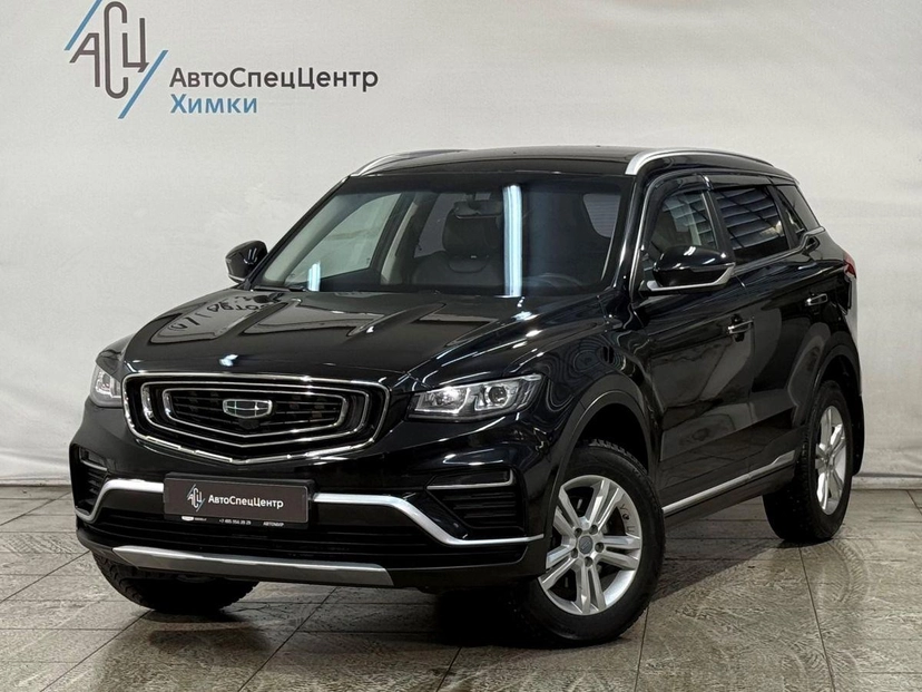 Автомобиль Geely Atlas Pro I поколение 1.5 AT (177 л.с.) Luxury Чёрный 2022 с пробегом 32 000 км