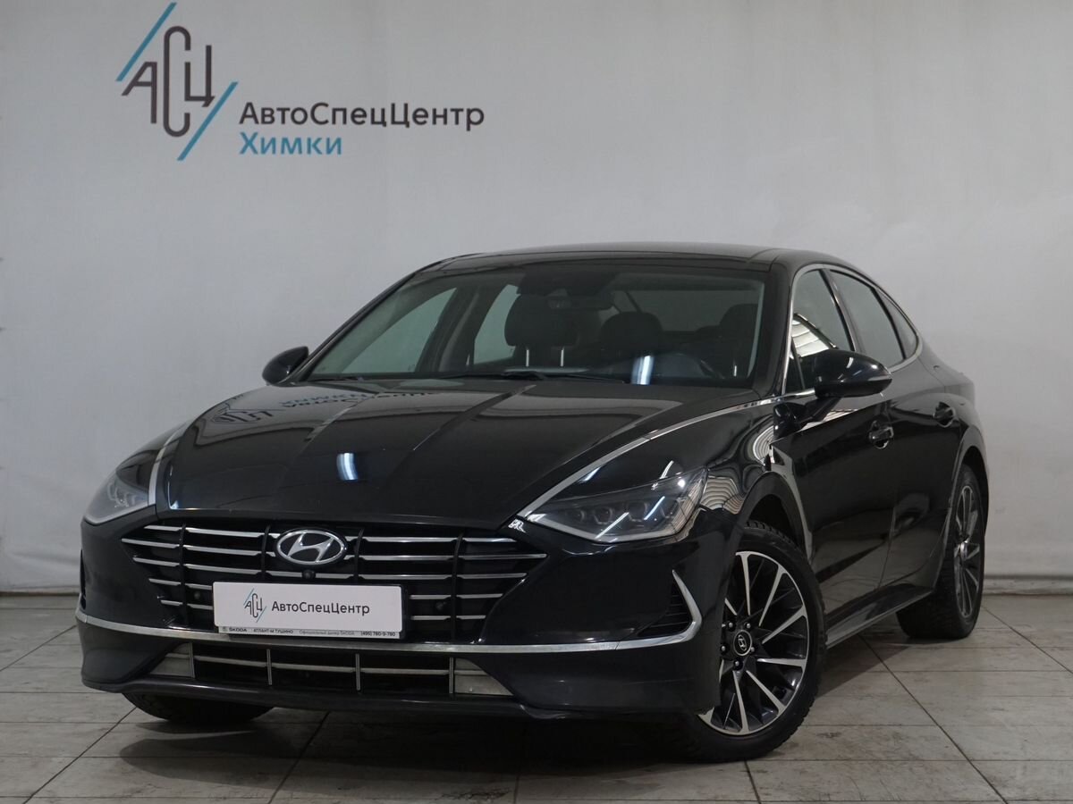 Hyundai Sonata VIII поколение (DN) 2.5 AT (180 л.с.) Prestige Чёрный 2020 с пробегом 122 000 км