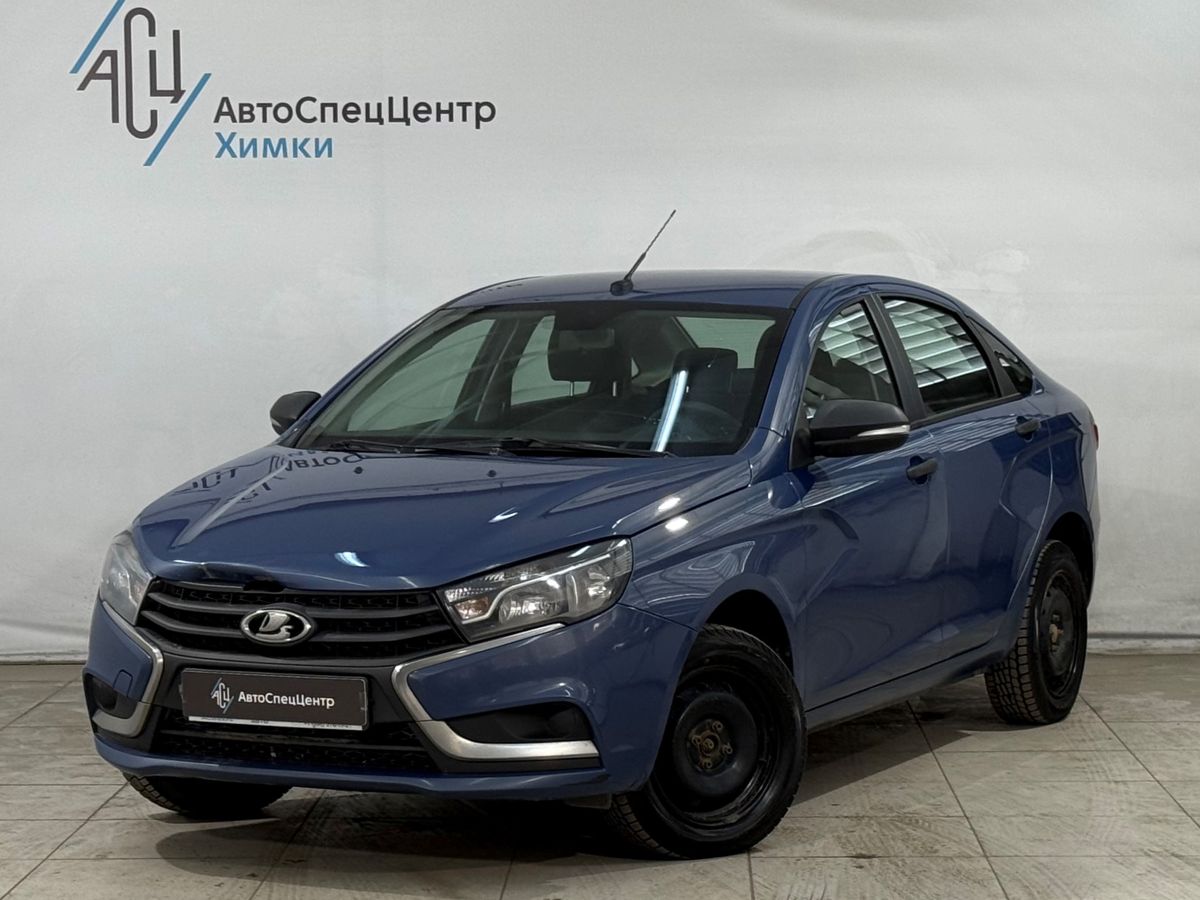 Автомобиль Lada (ВАЗ) Vesta I поколение 1.6 MT (106 л.с.) Standard (2019) Синий 2019 с пробегом 228 000 км