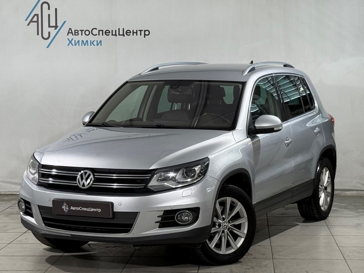 Volkswagen Tiguan I [рестайлинг] 2.0 AT 4WD (200 л.с.) Adventure Серебристый 2011 с пробегом 110 000 км