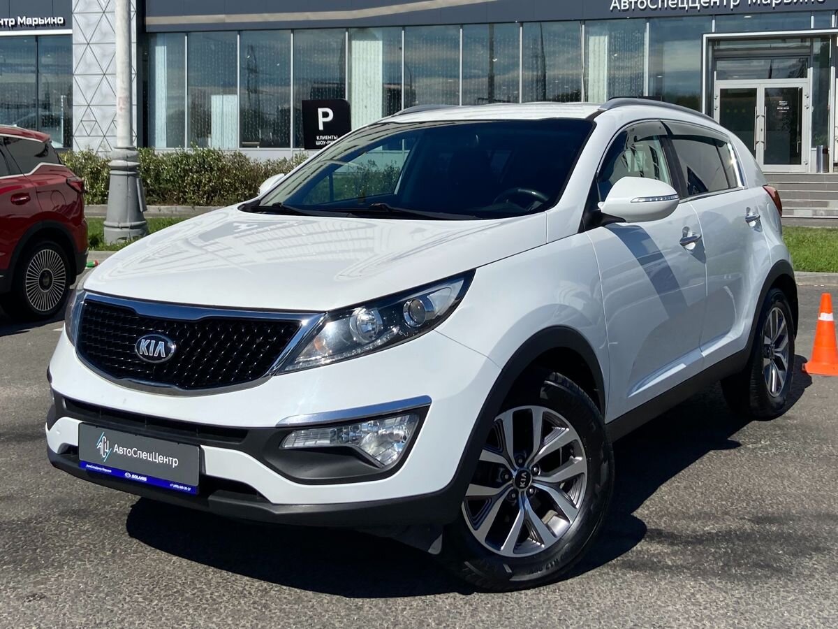 Kia Sportage III [рестайлинг] 2.0 AT (150 л.с.) Comfort Белый 2014 с пробегом 113 000 км