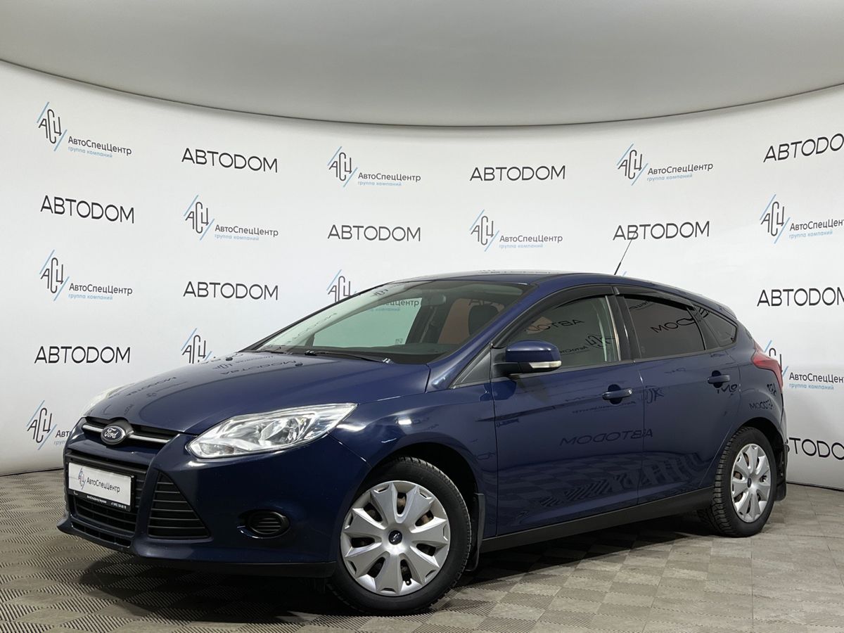 Автомобиль Ford Focus III поколение 1.6 MT (125 л.с.) Trend Синий 2013 с пробегом 165 500 км