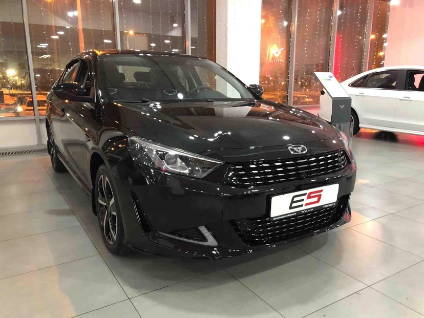 Автомобиль KAIYI E5 I поколение 1.5 CVT (147 л.с.) Luxury+ Чёрный 2023 новый